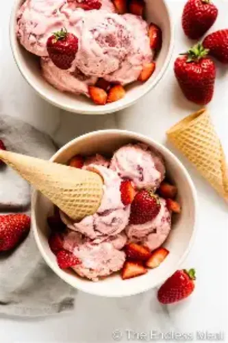 Strawberry with ice cream